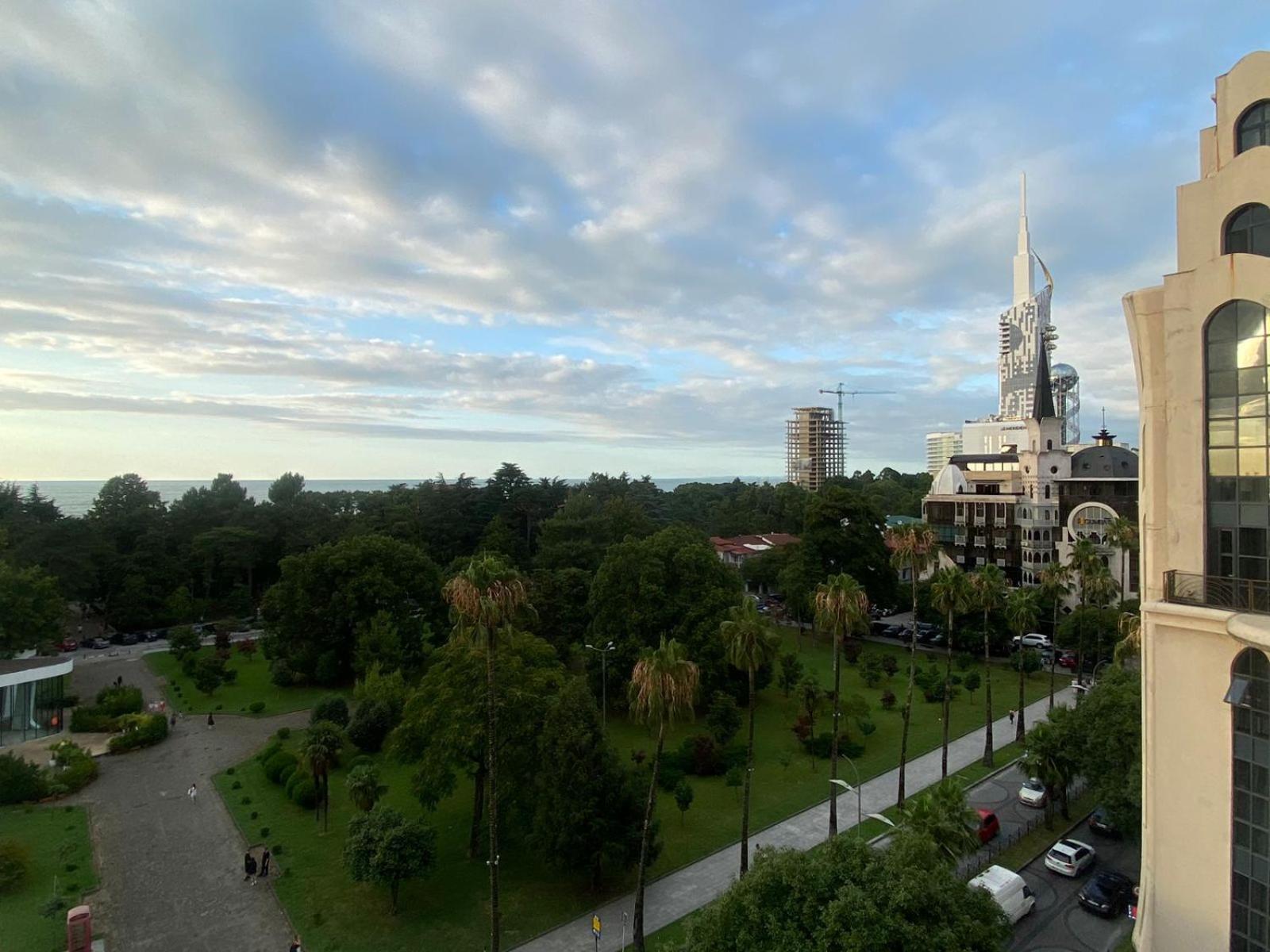 Apartment On Luka Asatiani 2 Batumi Zewnętrze zdjęcie
