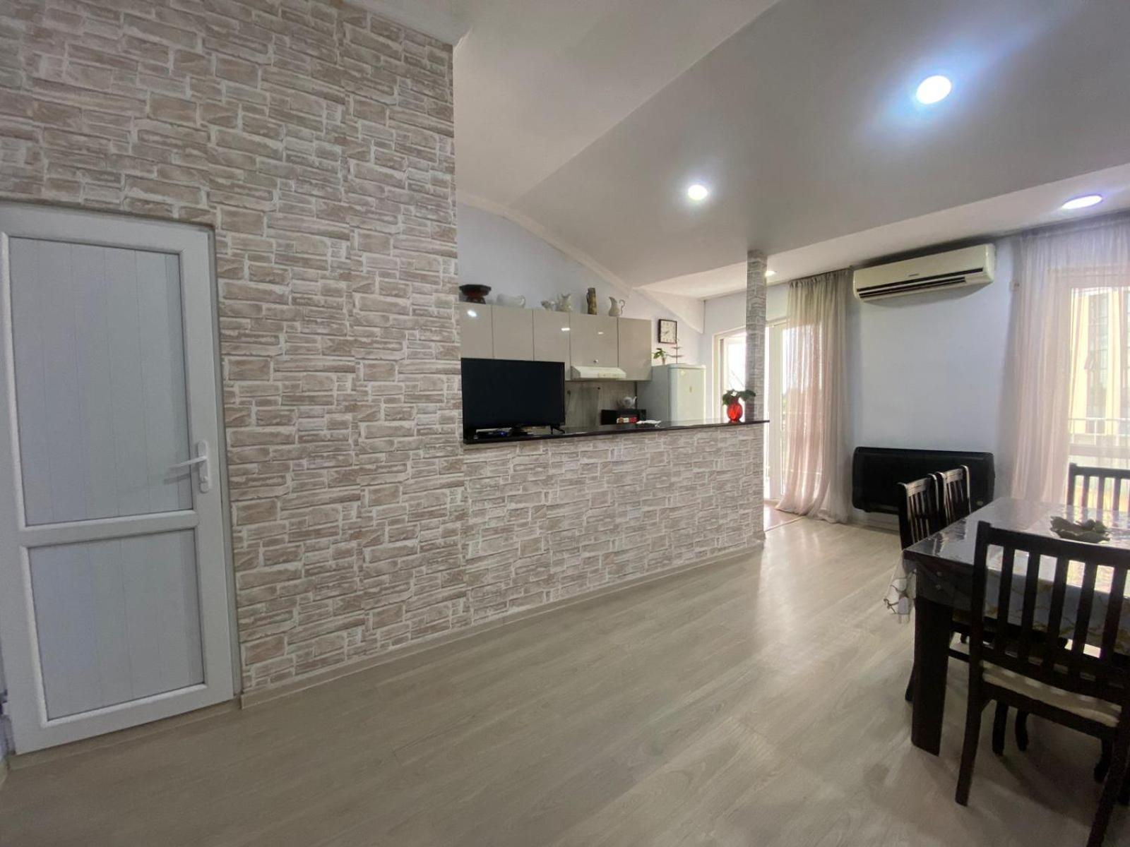 Apartment On Luka Asatiani 2 Batumi Zewnętrze zdjęcie